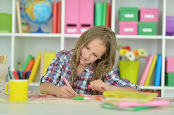 Bonito Menina Desenho Imagem Casa — Fotografia de Stock