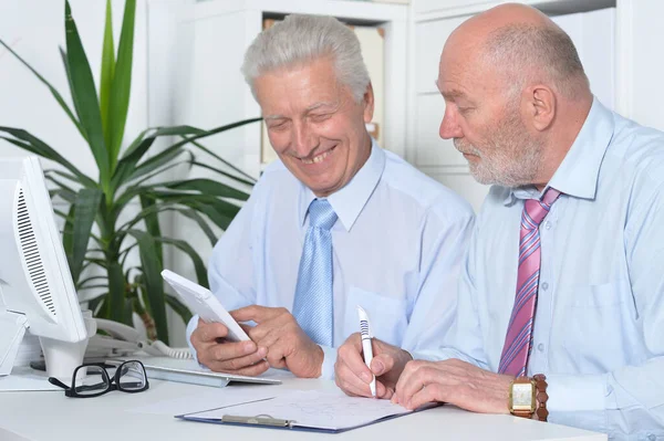 Senior Businessmen Sitting Desk Working — Stock fotografie