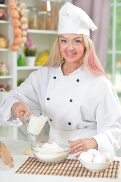 Young Woman Chefs Hat Baking Home — Stockfoto