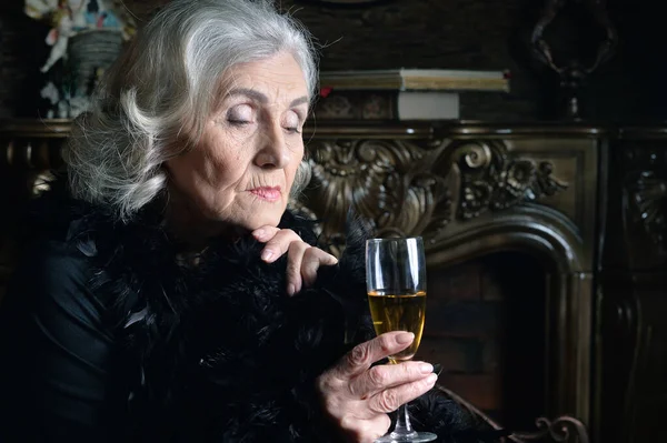 Beautiful Senior Woman Posing Home Champagne — Stock Photo, Image