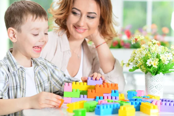 Woman Little Boy Playing Colorful Plastic Blocks Together — Stock Photo, Image