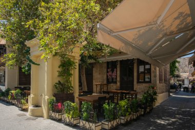 Rodos 'taki Yunanistan Tavernası - eski kent 