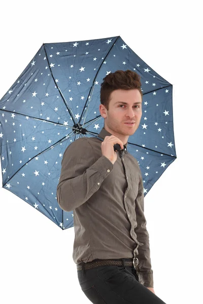 Un bel homme avec un parapluie — Photo