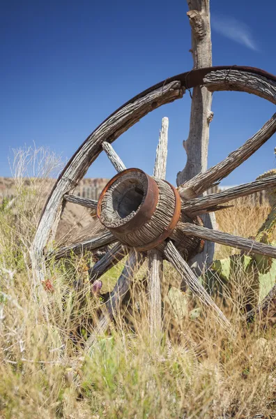 오래 된 수레 바퀴 — 스톡 사진