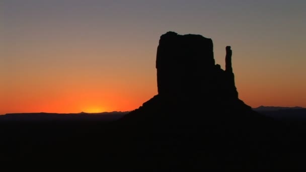 Monument Valley, amanecer, lapso de tiempo — Vídeos de Stock