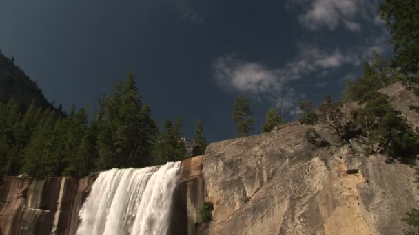 Vernal Falls, Yosemite National Park — Stockvideo