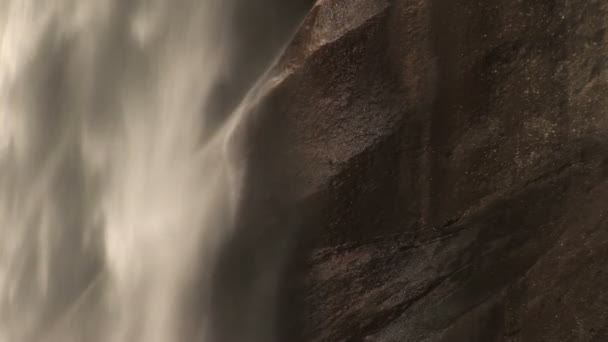 バーナル滝、ヨセミテ国立公園 — ストック動画