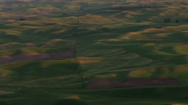 Sunrise on rolling hills, time lapse — Stock Video