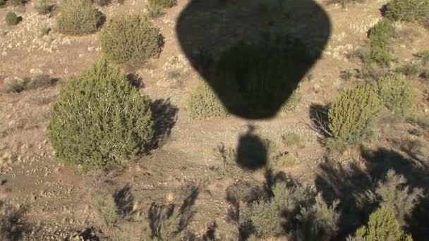 Hete lucht ballon schaduw — Stockvideo