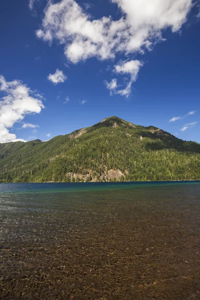 Crescente lago — Fotografia de Stock