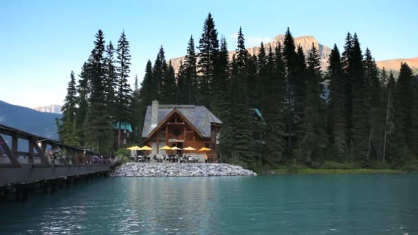 Restaurante em Emerald Lake — Vídeo de Stock