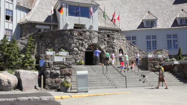 Timberline lodge ingang — Stockvideo