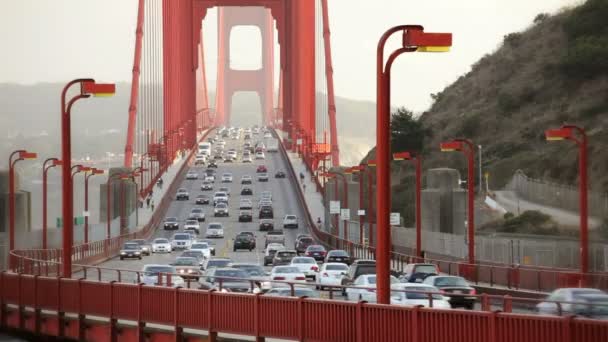 Golden gate bridge provozu — Stock video