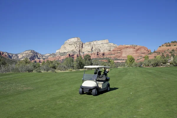 Golf hål i röd rock land — Stockfoto