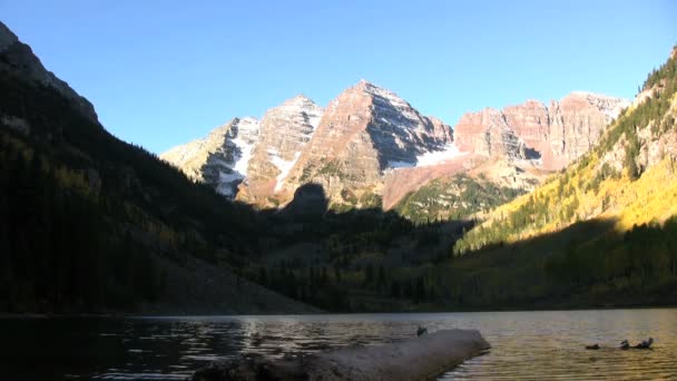 Soluppgång på maroon bells — Stockvideo