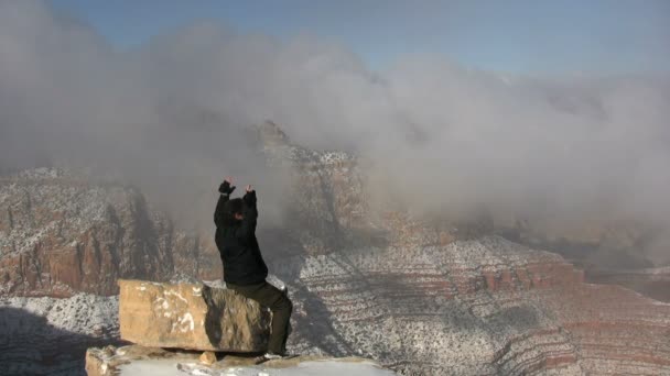 Grand canyon i vinter turist — Stockvideo