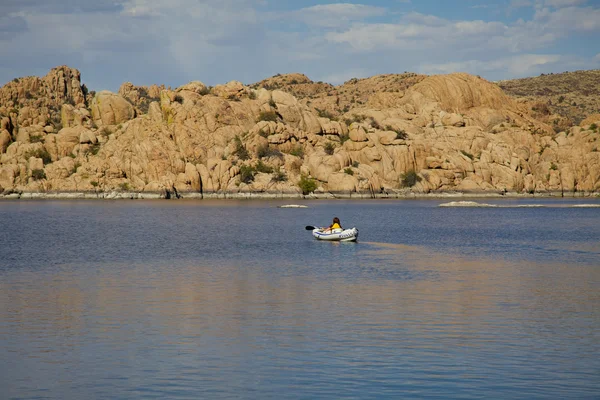 Watson göl prescott arizona kanosu — Stok fotoğraf