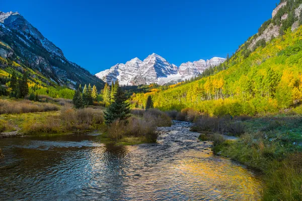 Campane Maroon Aspen Colorado in autunno — Foto Stock