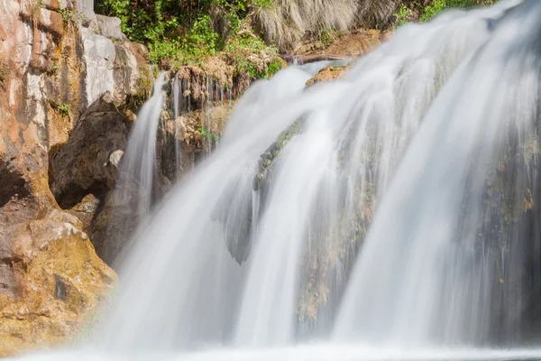 风景秀丽的瀑布 — 图库照片