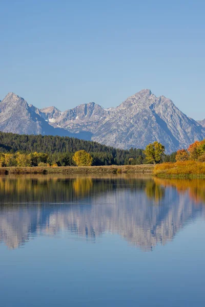 Een Schilderachtige Landschap Reflectie Grand Teton National Park Wyoming Herfst — Stockfoto