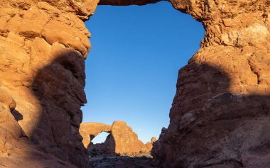 Manzaralı Arches Ulusal Parkı Utah manzarası