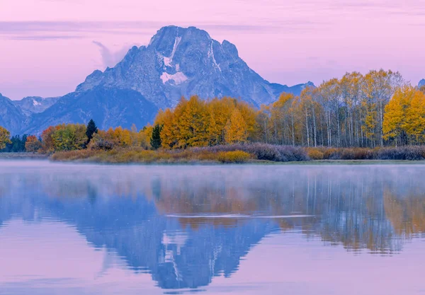 Paisaje Reflexión Otoño Salida Del Sol Escénico Los Tetones —  Fotos de Stock