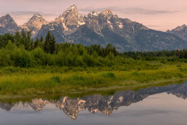 Scenic Sunrise Reflection Landscape Summer Grand Teton National Park Wyoming — 스톡 사진