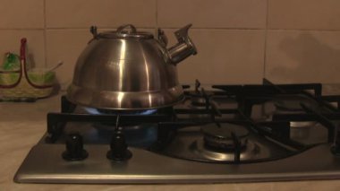 çaydanlık gaz soba