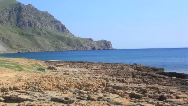 Paisagem marítima na costa — Vídeo de Stock