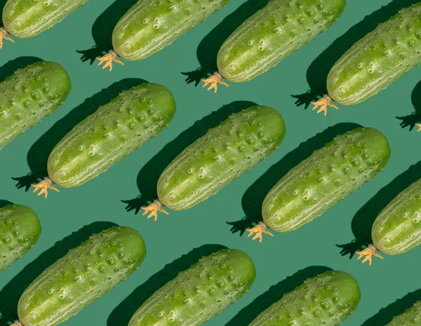 Okurkový Vzor Okurky Zeleném Pozadí Zeleninové Potraviny — Stock fotografie