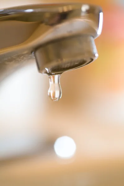 Wasserhahn — Stockfoto