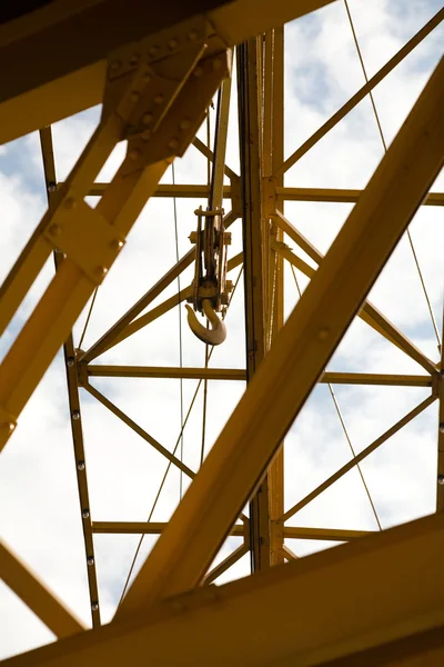 Guindaste amarelo — Fotografia de Stock