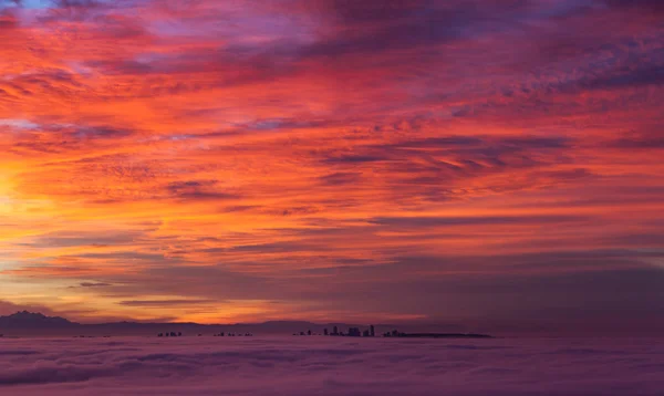 Схід сонця і ранкове сяйво — стокове фото