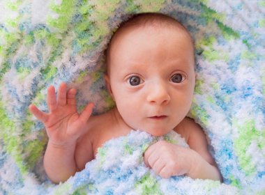 Merhaba diyerek bebek!