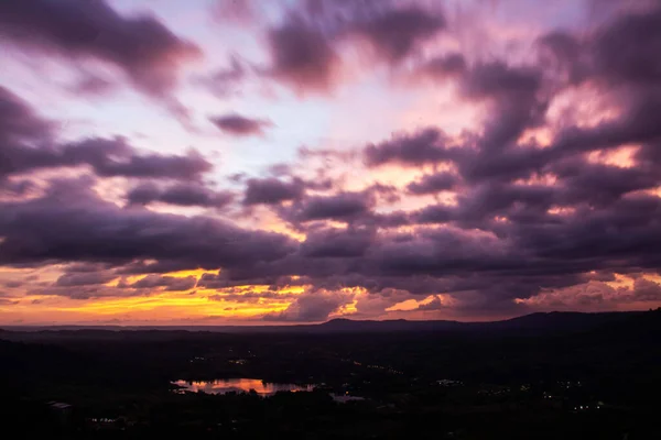 Himmelslandschaft Bei Dämmerung Oder Sonnenuntergang — Stockfoto
