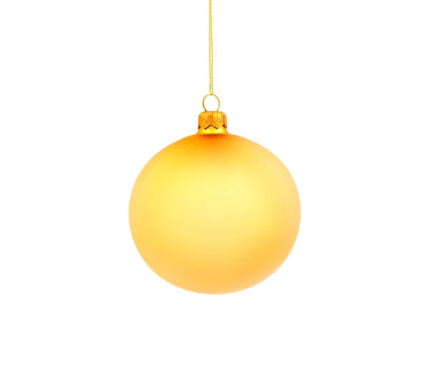 Złota piłka Boże Narodzenie na białym tle — Zdjęcie stockowe
