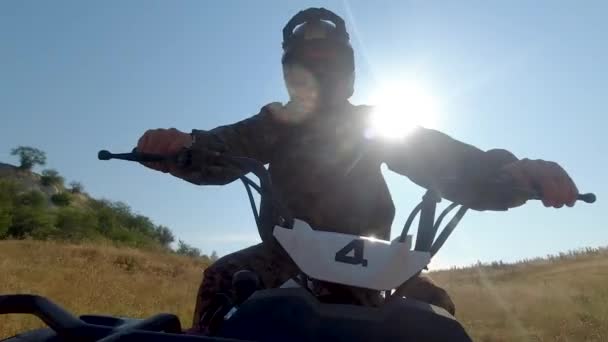 Cool Atv Racing New Track Big Quad Racers Competition Motorcyclist — Stockvideo