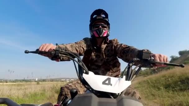 Cool Atv Racing New Track Big Quad Racers Competition Motorcyclist — ストック動画