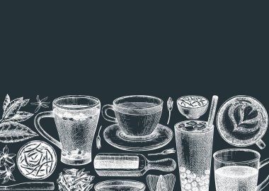 Elle çizilmiş çay içecekleri resimleriyle çay dükkanı ya da kafe tasarımı. Çay fincanları, bardaklar, kurumuş yapraklar ve yasemin çiçeklerinin vektör çizimleri. Menü veya pankart şablonu için popüler içecek arka planı