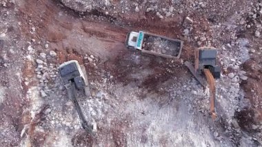 Makine inşaat sahasında