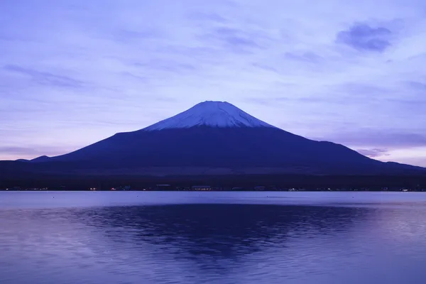 Mt. Fuji and Lake Yamanaka — Stock Photo, Image
