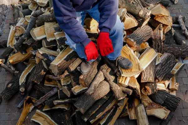 Man Red Gloves Sits Pile Mulberry Tree Firewood View Abov — Stock Photo, Image