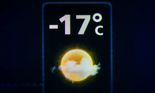 Väderprognos på en digital display — Stockfoto