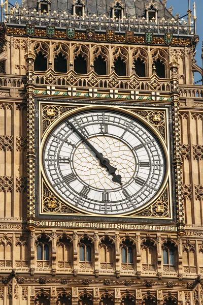 Big Ben clock face extremelly detailed — Stock Photo, Image