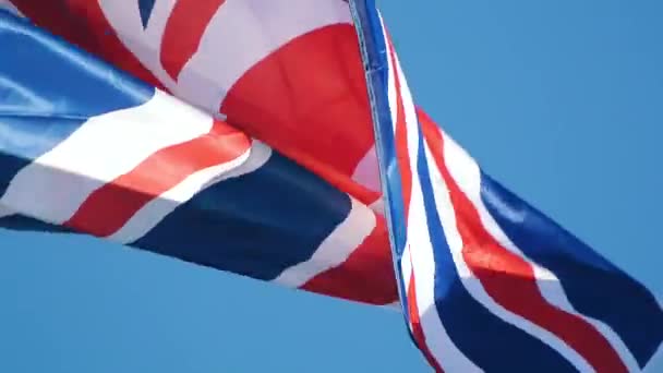 Flag of the the United Kingdom of Great Britain and Northern Ireland waving — Stock Video