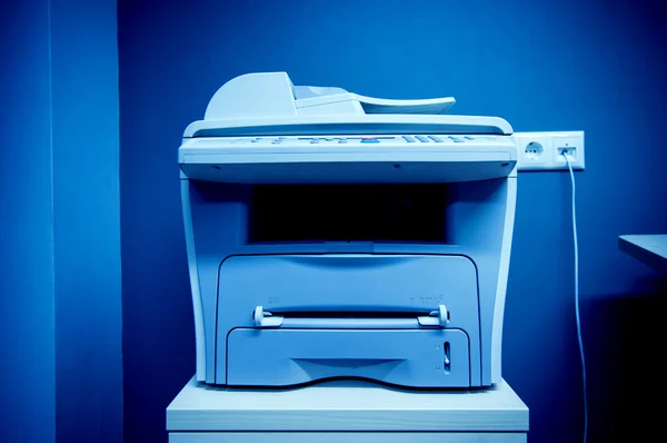 Багатофункціональний пристрій офісного принтера — стокове фото