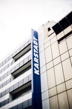  Karstadt logo Alışveriş Merkezi Binası