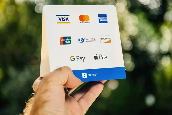 Visa, Mastercard, American Express, UnionPay, Diners Club international, Discover, GPay and Apple Pay — Stock Photo, Image