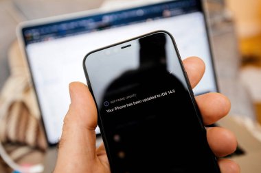 Yazılım güncellemesi iPhone 'unuz iOS 14.5' e güncellendi