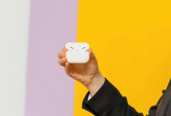 AirPods Pro draadloze Bluetooth in-ear hoofdtelefoon ontworpen door Apple Computers — Stockfoto